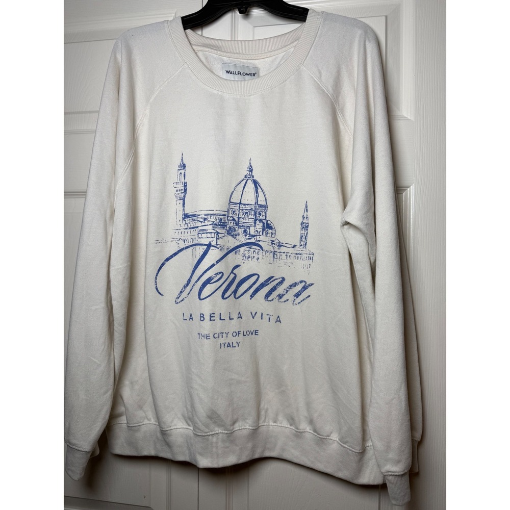 Wallflower Verona Italy La Bella Vita Sweatshirt XL Light Marble Cream